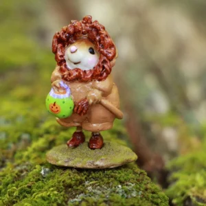 The Lion of Oz M-706c Wee Forest Folk Figurine
